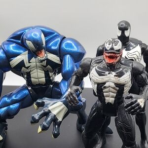 Venom Action Figure Set - Blue and Black